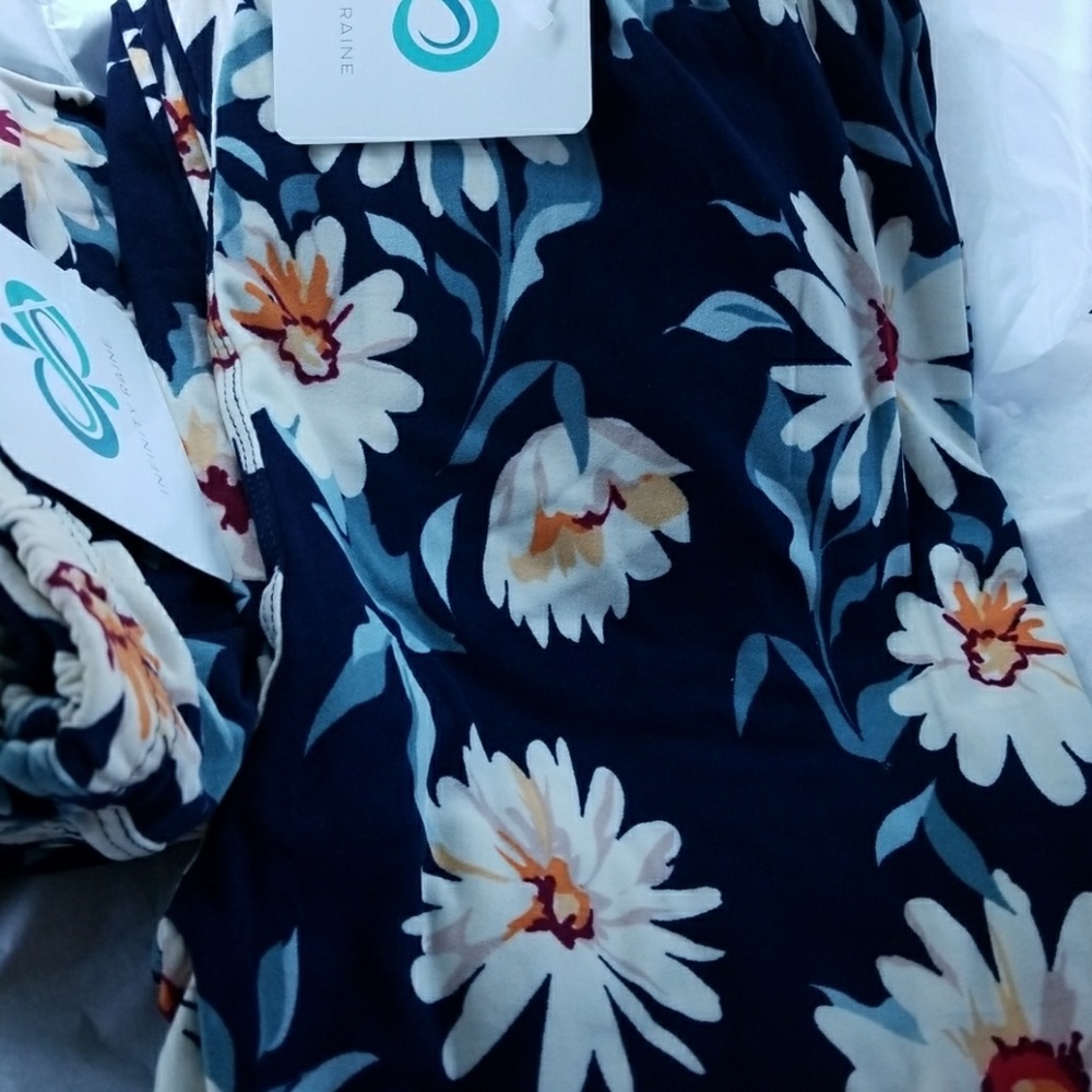 Last 1! Daisy print soft leggings - Picture 2 of 4